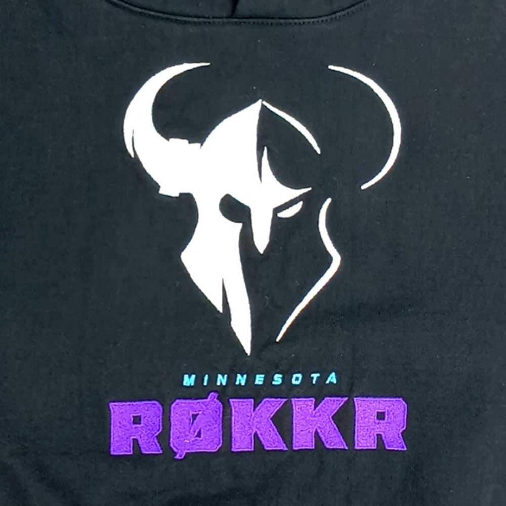Call Of Duty Minnesota Rokkr Men's M Embroidered Logo Hooded Sweatshirt.